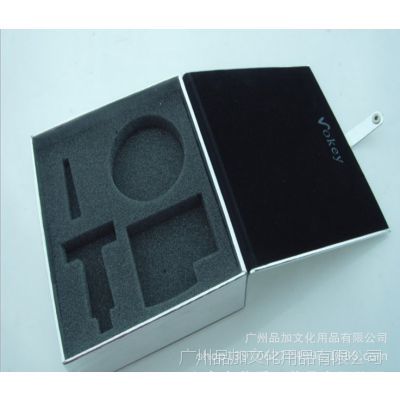 北京銳鑫同創(chuàng)科技 專業(yè)銷售電子產(chǎn)品與軟硬件及輔助設備，提供全面技術開發(fā)與技術服務